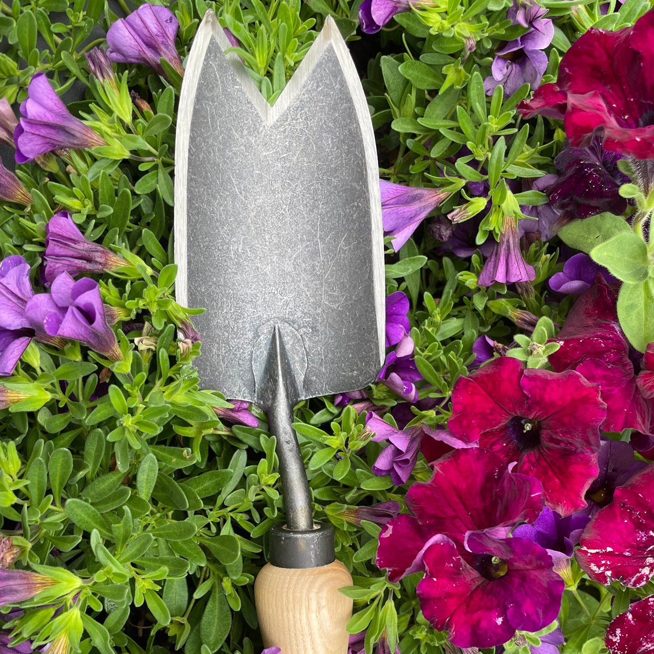 dewit garden trowel DeWit 2-Point Large Trowel – Annies Heirloom Seeds